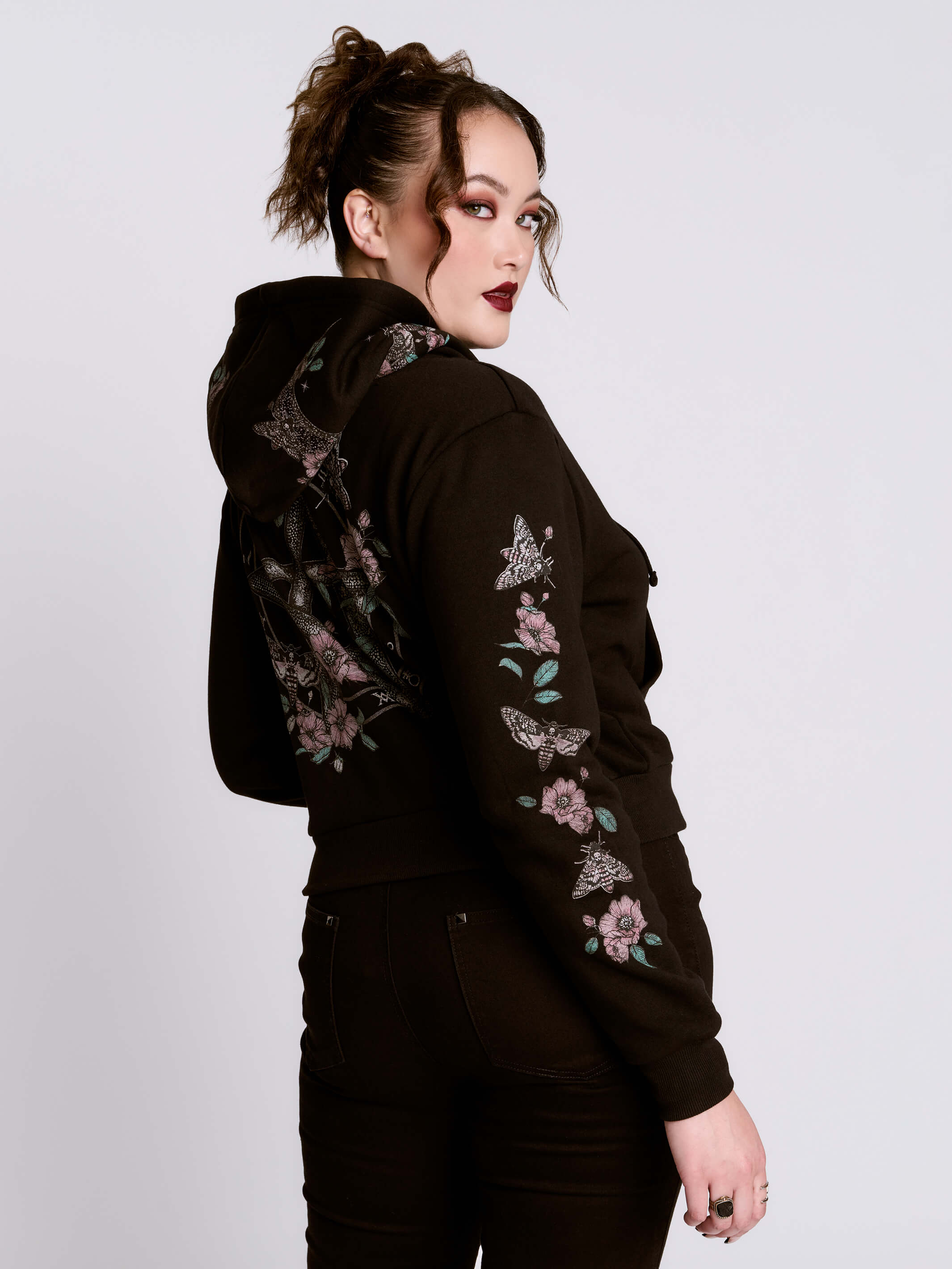 Cropped Pentacle Hoodie - Image 6